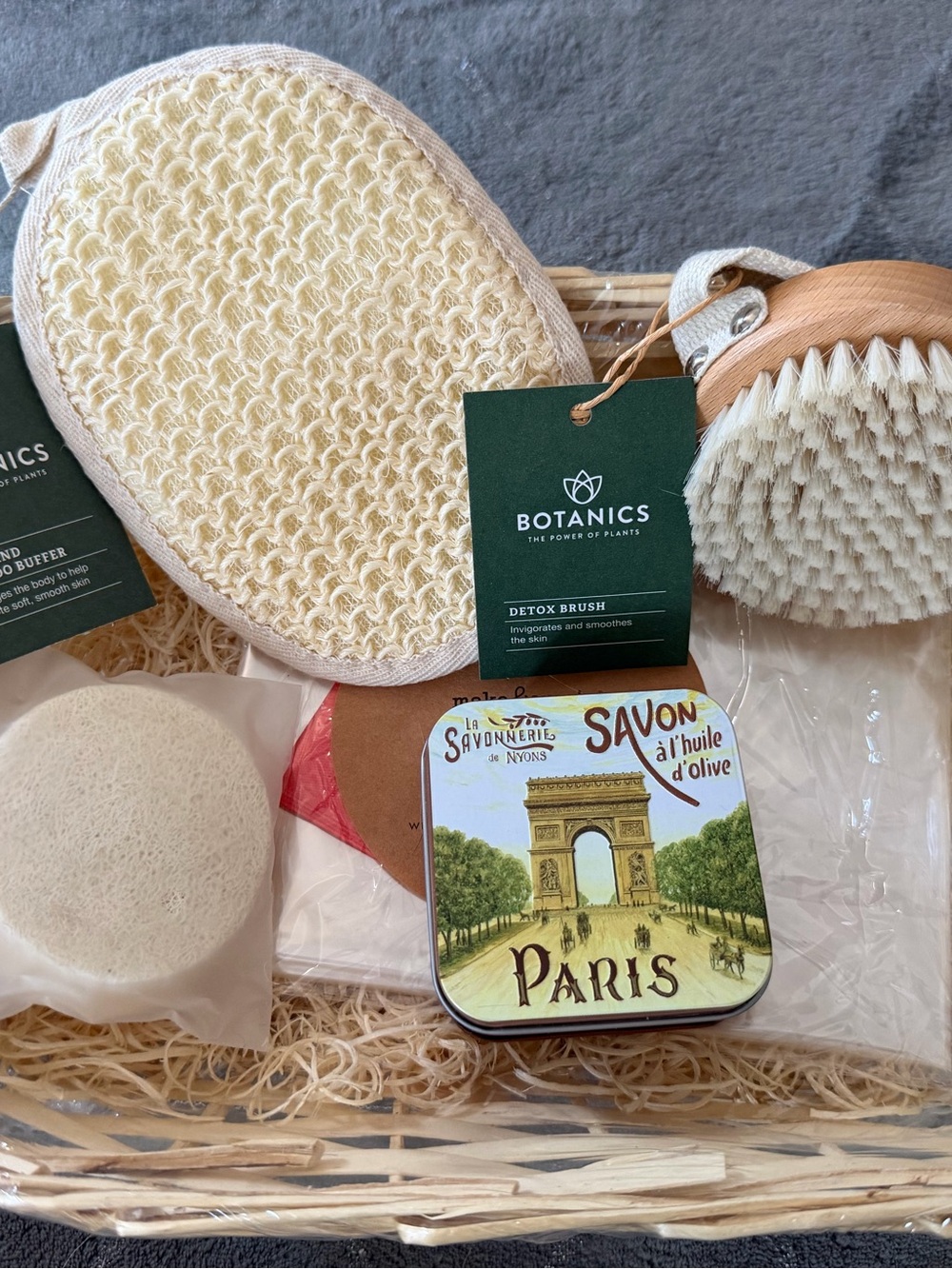 Luxury Spa Gift Basket | French Soap & Natural Bath Accessories
